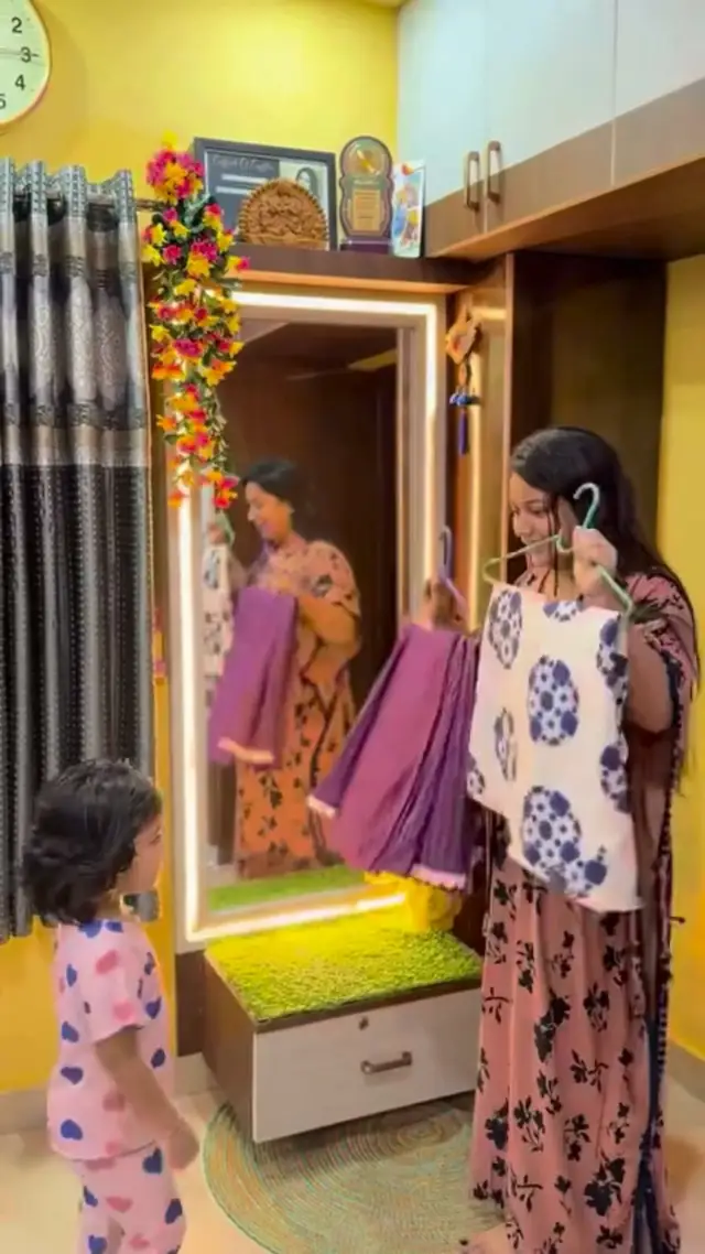 Carmesi video ad