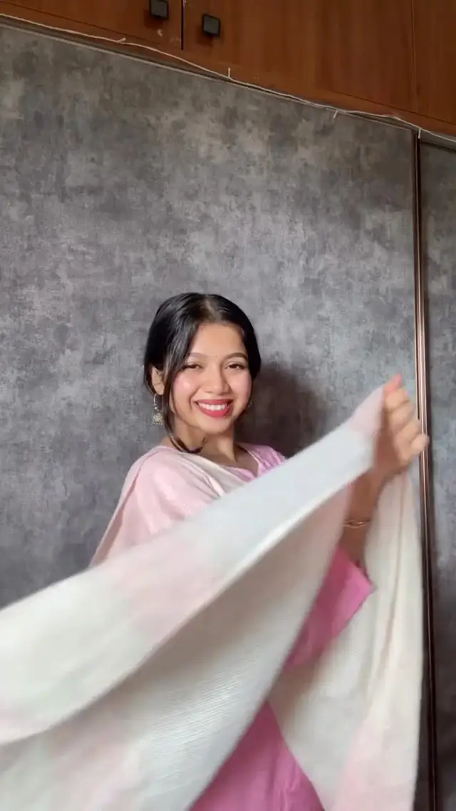 POND'S video ad